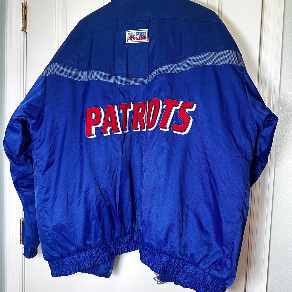 Vintage 90s New England‎ Patriots NFL Pro Line Logo Athletic Jacket XL